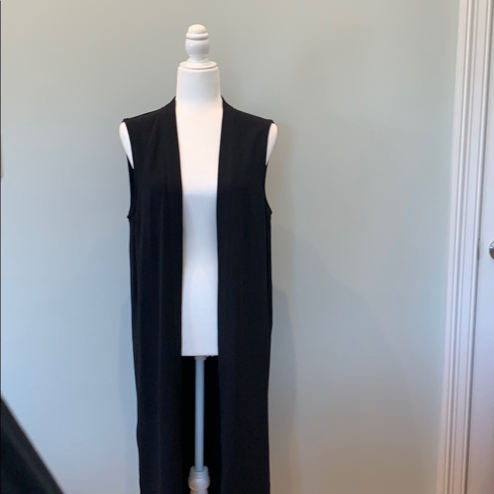 The Limited long black open vest. Size medium. New